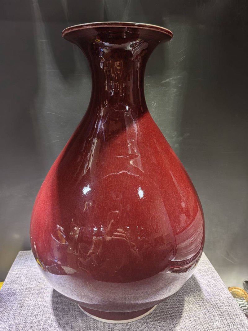 霁红釉瓷器：一抹瑰丽的色彩背后